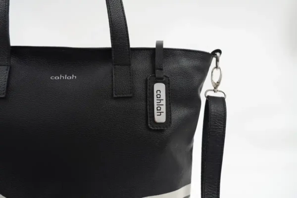 Bondi-Waves-Tote-Bag-Black-Leather-Closeup-View