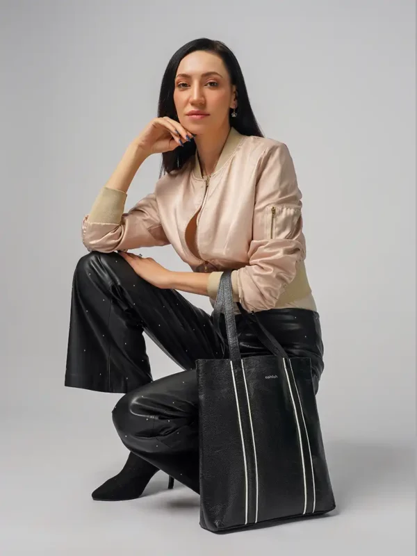 Woman-Holding-Luxe-Tote-Bag-Black-Cahlah