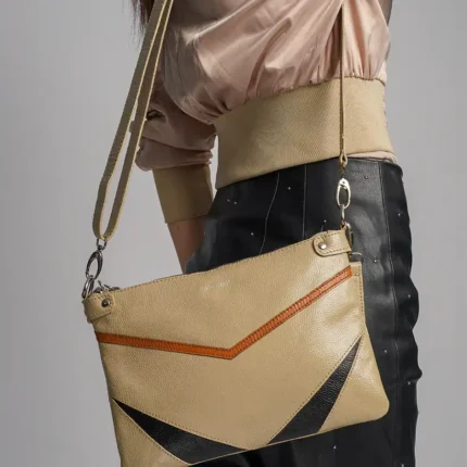 Woman-Holding-Vero-Vista-Crossbody-Bag-Fashion