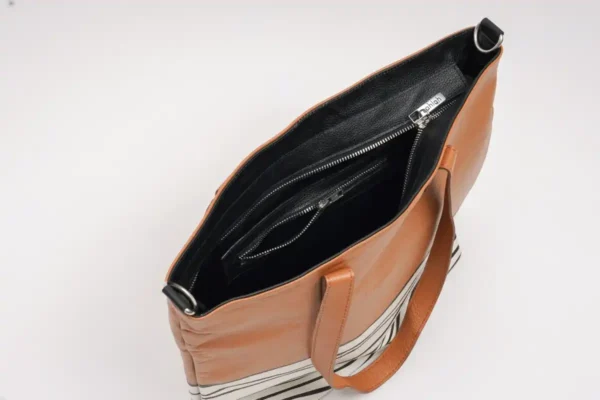 Bondi-Waves-Tote-Bag-Brown-Spacious-Inside-View
