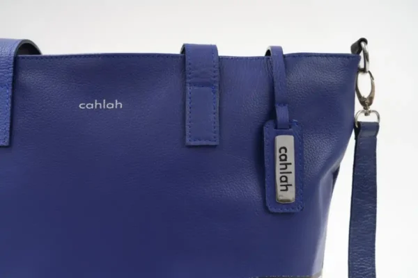 Bondi-Waves-Tote-Bag-Navy-Closeup-View