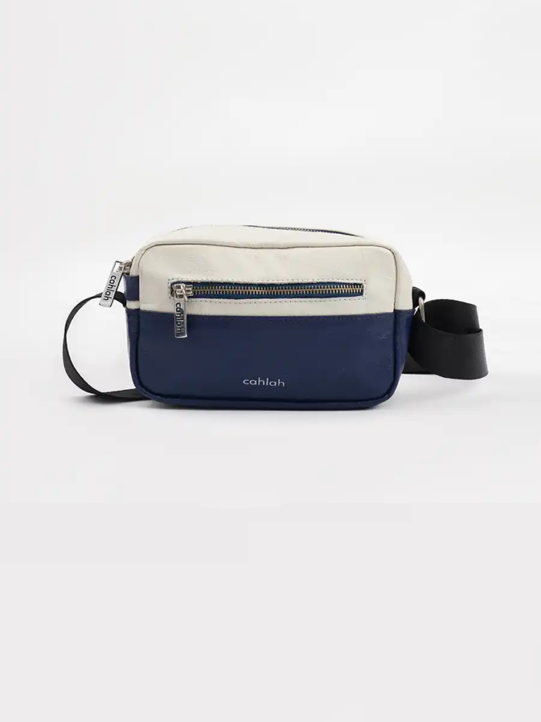 The-Explorer’s-Route-Sling-bag-Navy