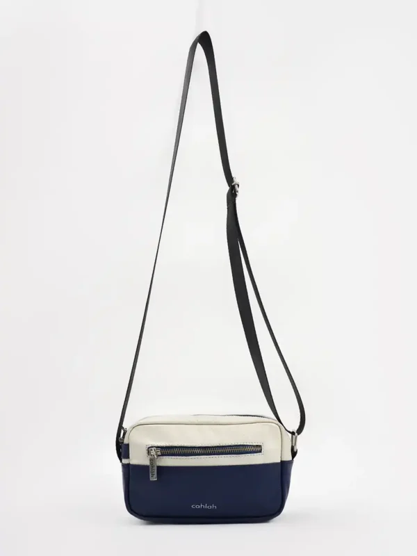 The-Explorer’s-Route-Sling-bag-Navy